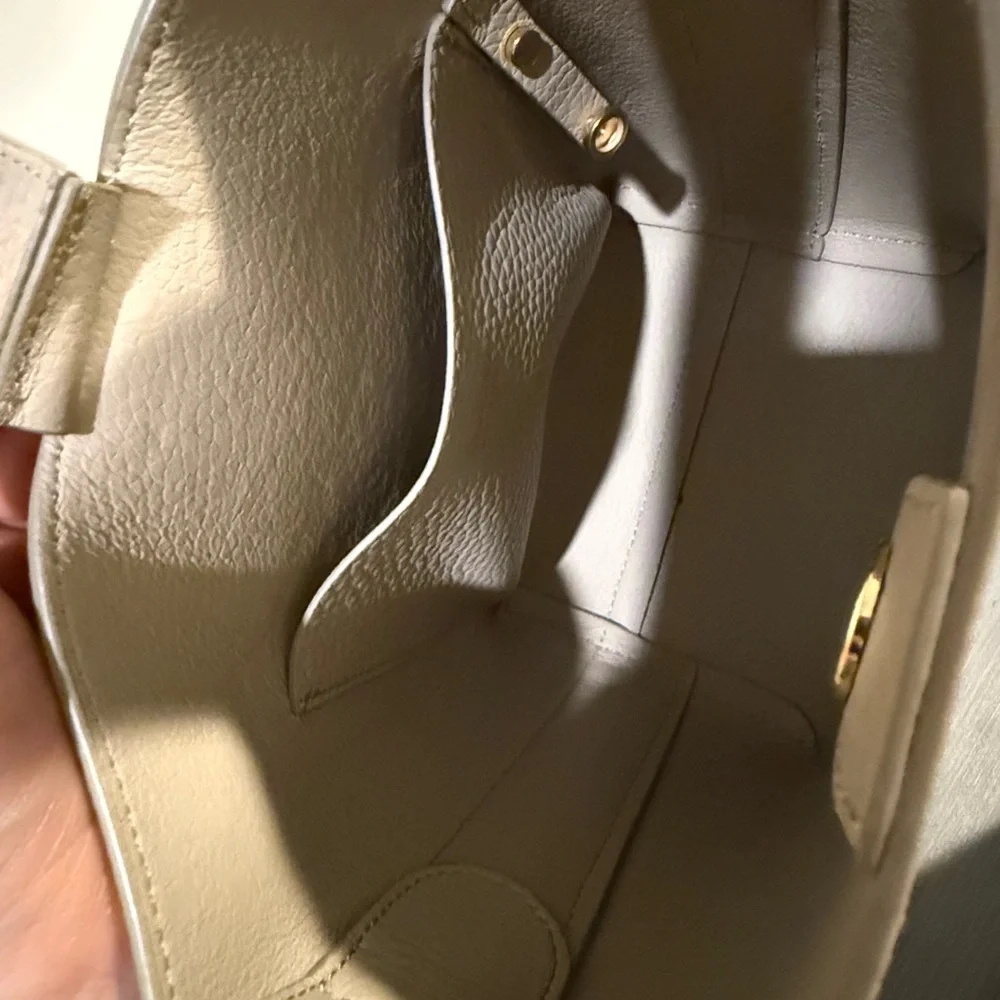 Cuyana Beige Mini Linea Bucket Bag - Picture 14 of 16